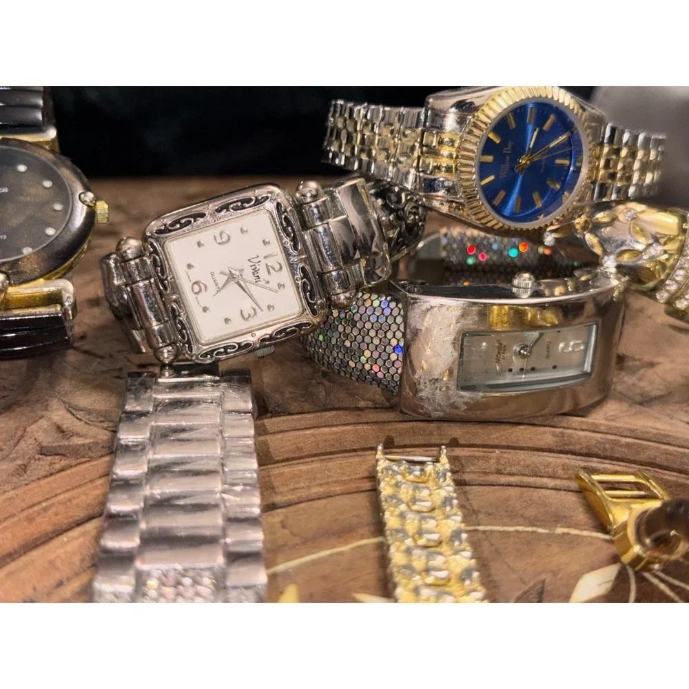Vintage to modern watch lot